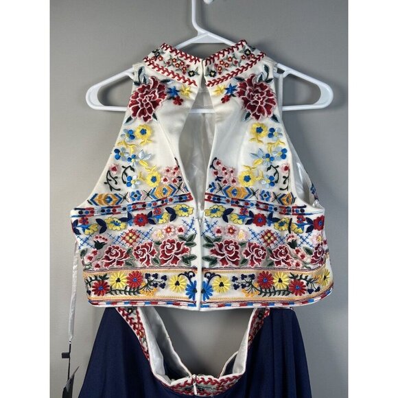 For You DRESS Size XXL White Blue EMBROIDERED 2 Piece Skirt Crop Top Pageant NWT - Picture 13 of 16